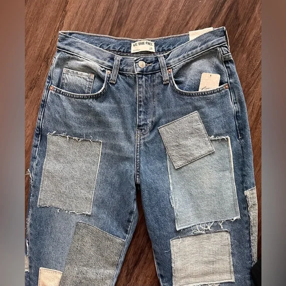 We The Free Bare With Me Jeans Rebel Hearts. Size 29